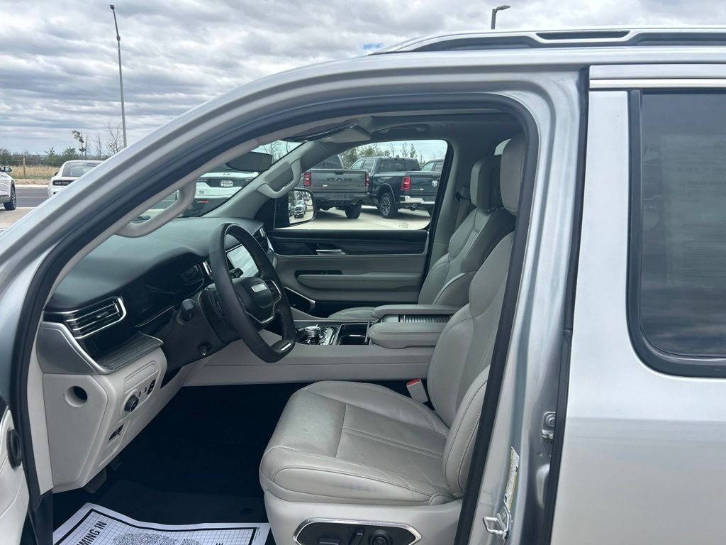2023 Jeep Wagoneer L Series III