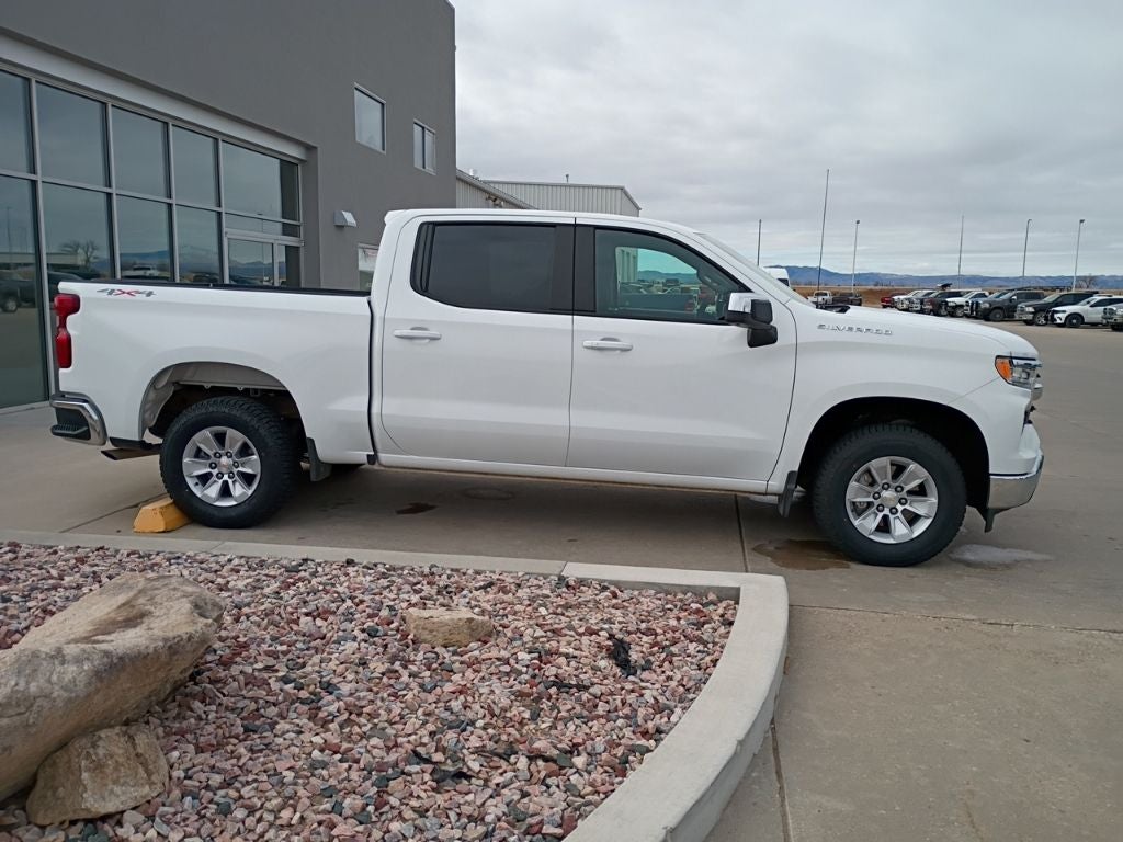 2025 Chevrolet Silverado 1500 LT LT1