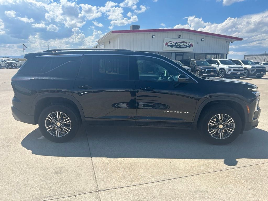 2026 Chevrolet Traverse LT 2LT