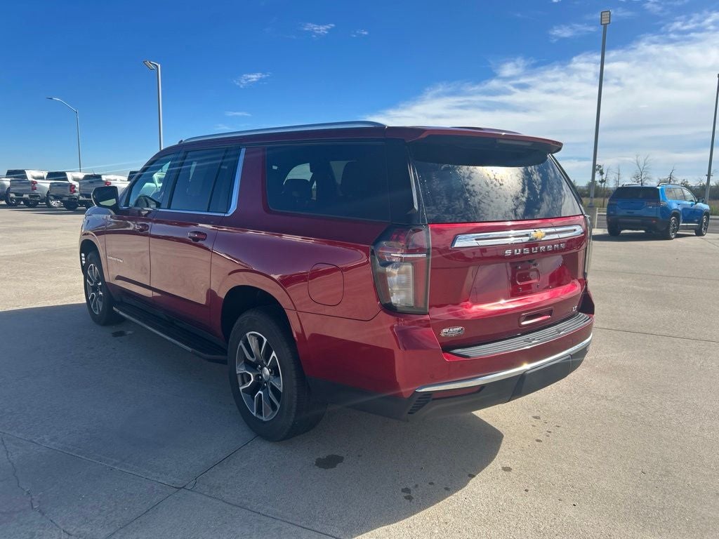 2021 Chevrolet Suburban LT