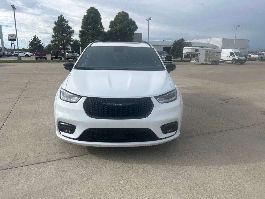 2025 Chrysler Pacifica Limited