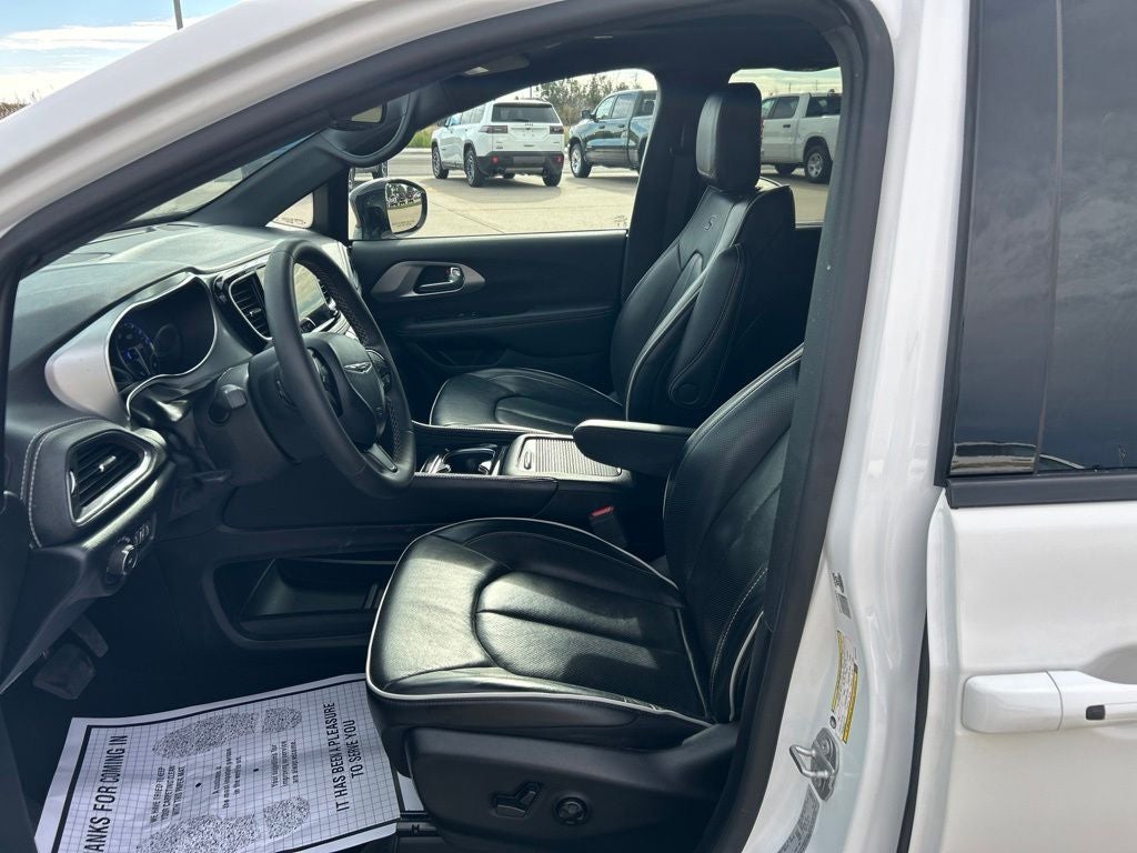 2025 Chrysler Pacifica Limited
