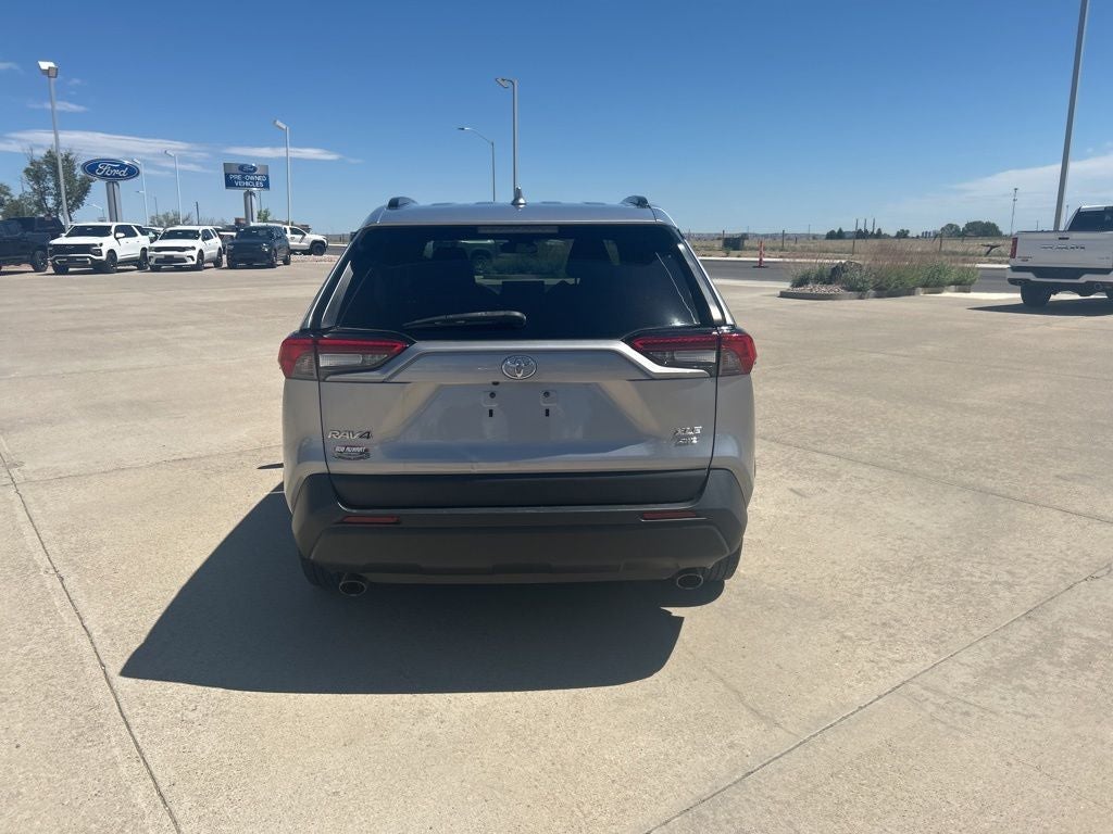 2020 Toyota RAV4 XLE