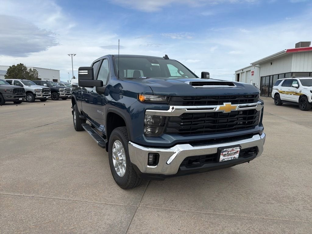2026 Chevrolet Silverado 3500 HD LT