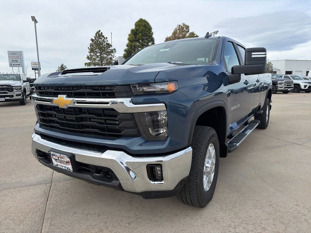 2026 Chevrolet Silverado 3500 HD LT