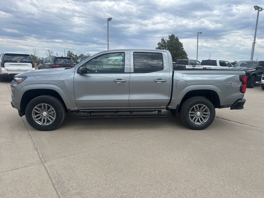 2025 Chevrolet Colorado WT/LT