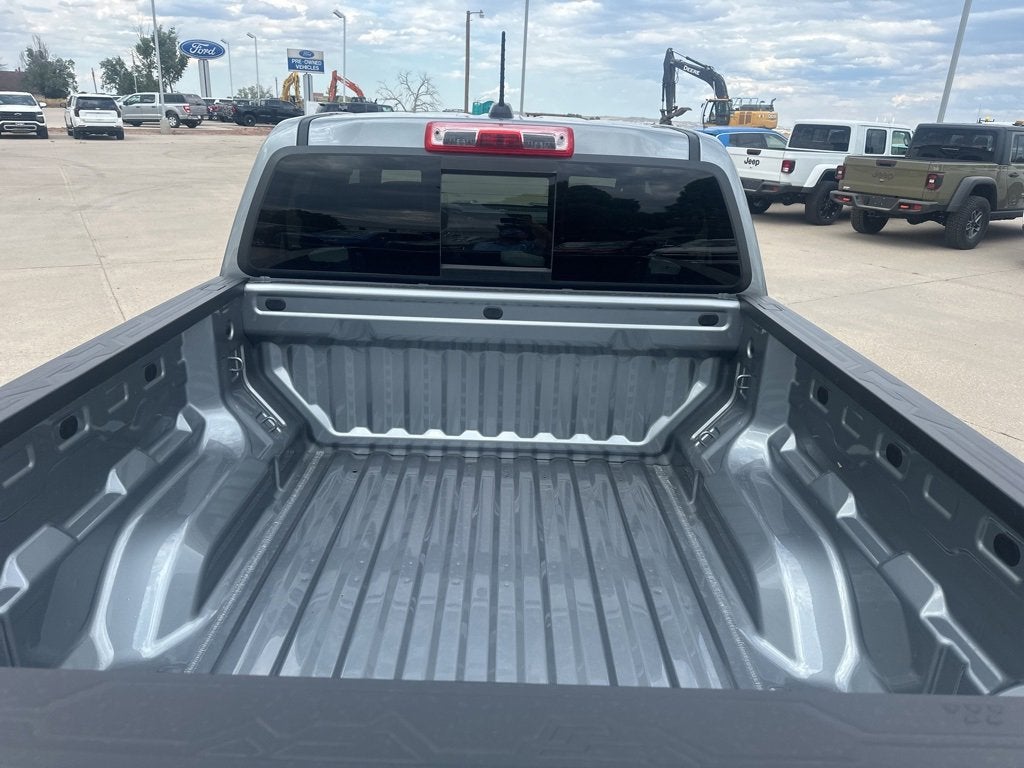 2025 Chevrolet Colorado WT/LT