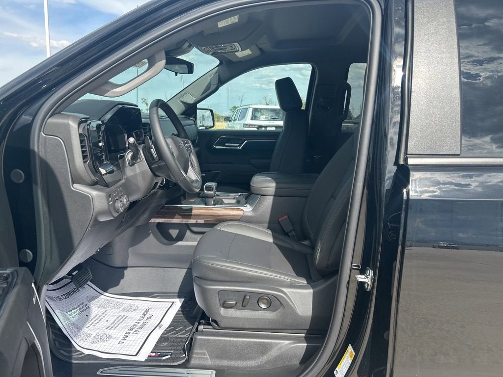 2026 Chevrolet Silverado 1500 LT Trail Boss - Photo 10