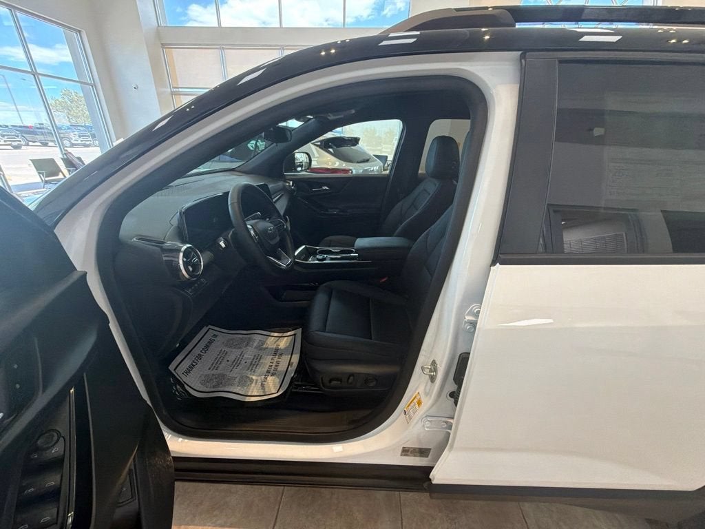 2026 Chevrolet Equinox LT - Photo 8